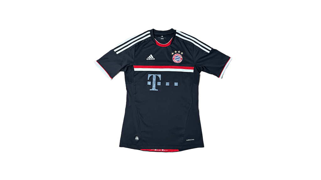 Bayern München 2011-2012 Football Third Shirt